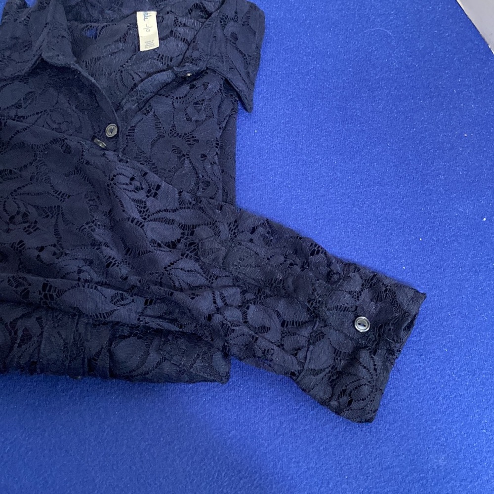 Aeropostale lace button down shirt - Picture 4 of 5